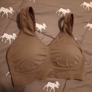 Secret Treasures Intaments  wire free bra